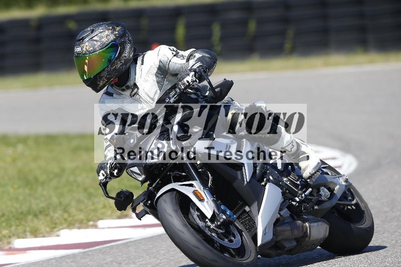 /Archiv-2025/48 25.08.2025 Cornu Master School ADR/blau-bleu/78